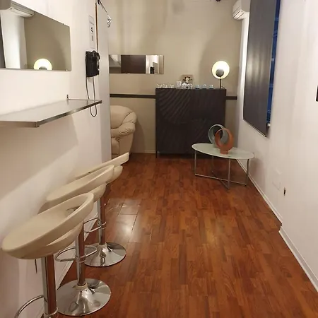 La Zagara Di Alba Guest house *